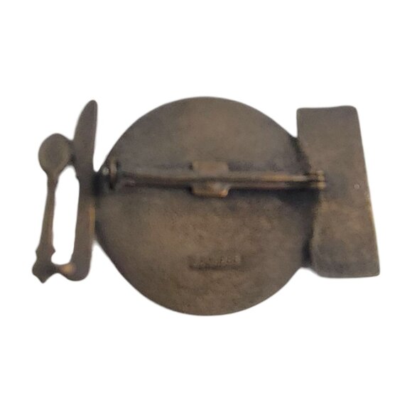 Vintage JJ 1988 Brass Dinner Plate Brooch With Utensils - Picture 3 of 8